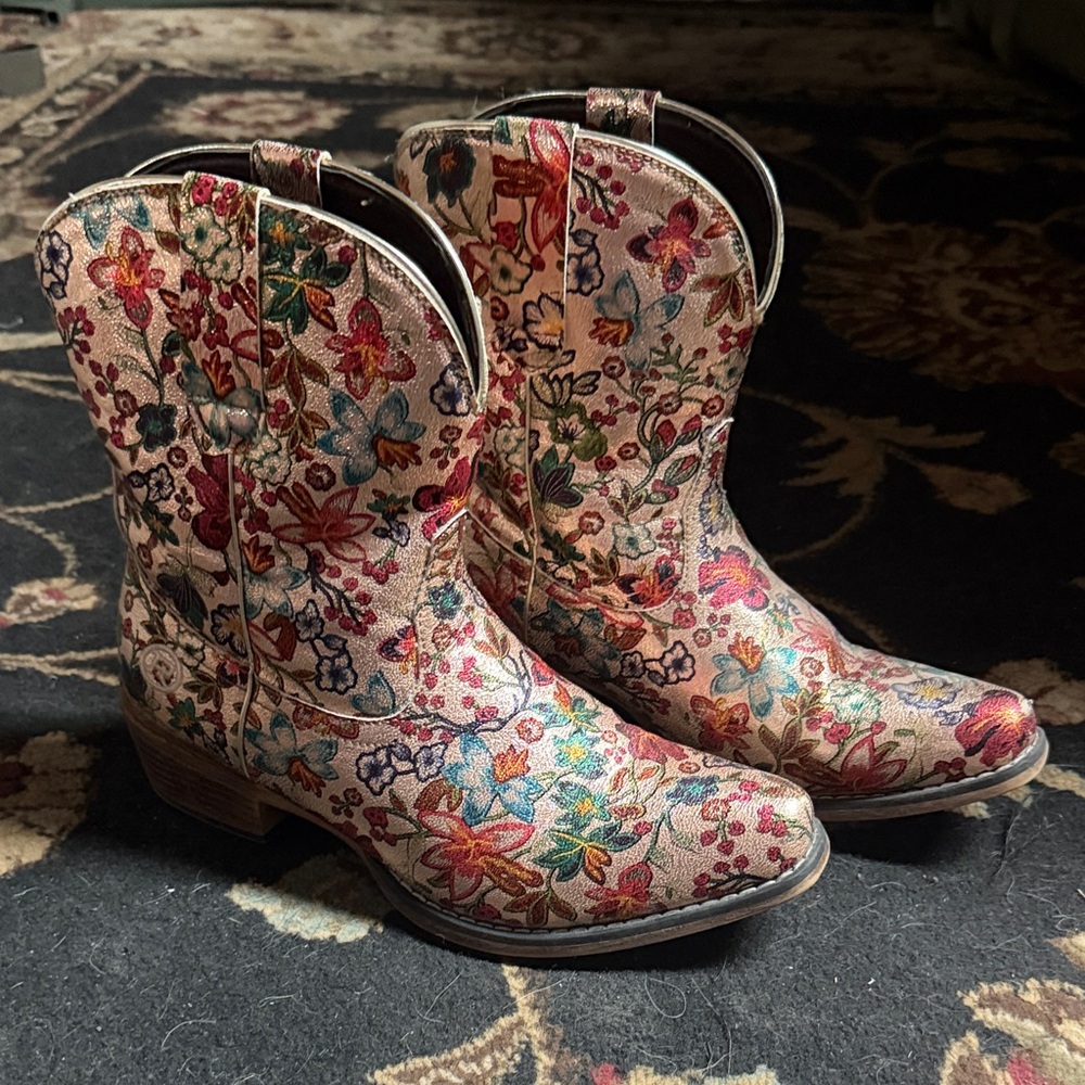 Roper Ingrid Multicolor Floral Ankle Boots